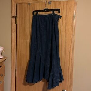 Denim skirt
